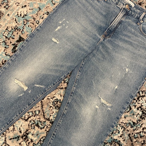 Women’s Good American The Weekender Jeans GWE062T Indigo046 Size - Picture 15 of 15